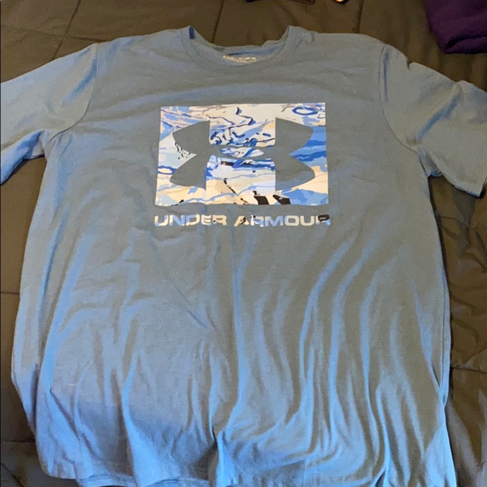 Under armor shirt